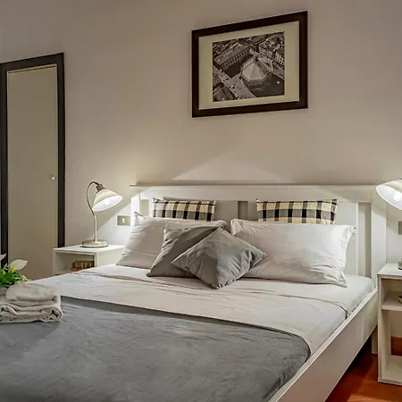 Santa Croce Exclusive Guest house